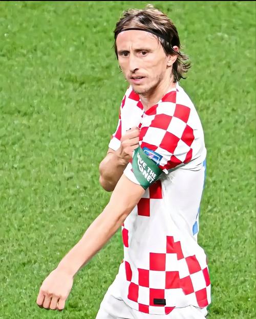 乒乓球混团世界杯：国乒8-0韩国豪取5连胜，王楚钦拿分