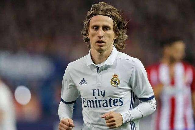 广东大胜江苏！徐杰王洪泽砍33分，4替补齐发挥，奎因陈家政打铁